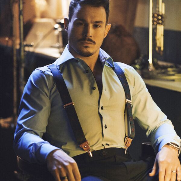 Red Bow 24 Slim Thumbnail